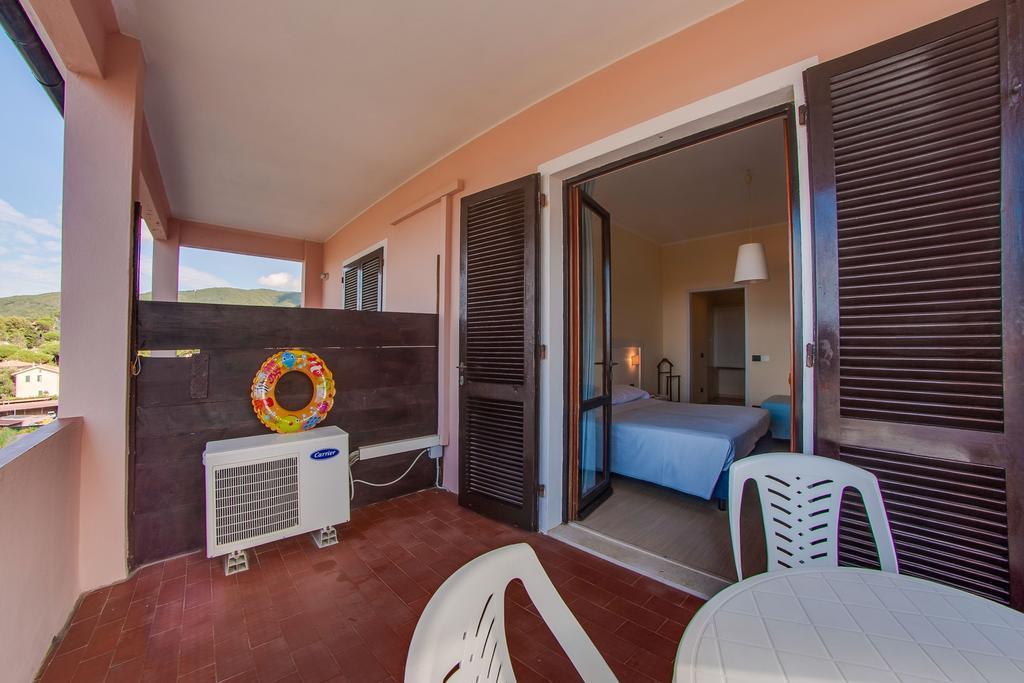 Hotel Del Golfo - Dependance Procchio  Phòng bức ảnh